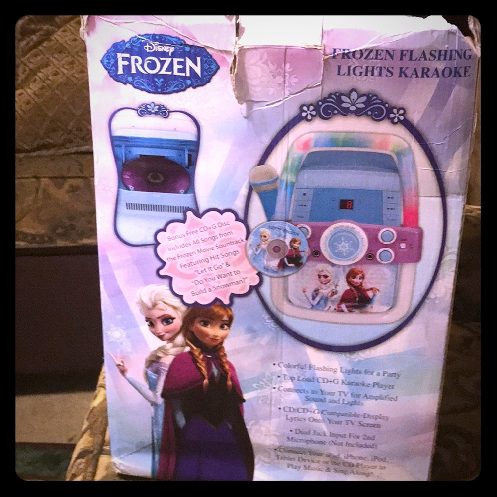 Frozen Karaoke Machine